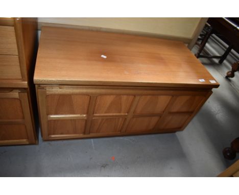 A vintage teak Nathan low side unit, width approx. 91cm