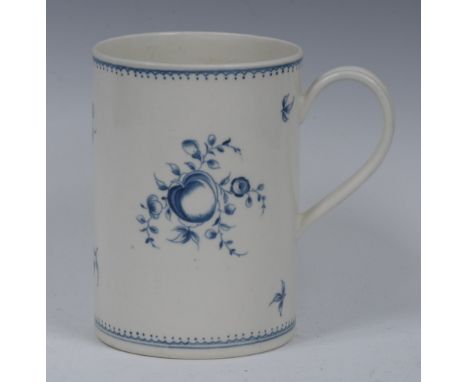 A Worcester Fruit Sprays pattern cylindrical mug, decorated in underglaze blue with fruit and scrolling foliage, crowsfoot bo
