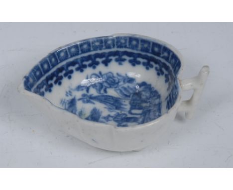 A  Caughley Cormorant pattern leaf shaped pickle dish, branch handle, 8cm wide, c.1790