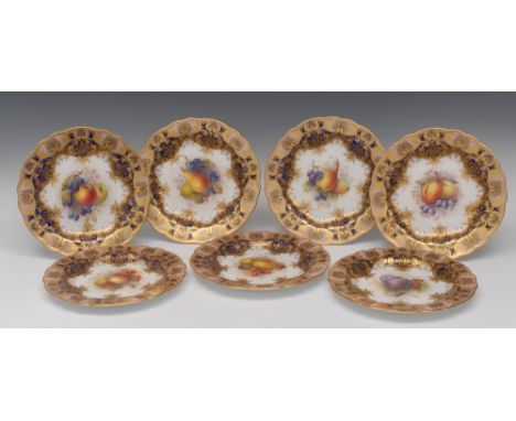 A set of seven Royal Worcester shaped circular plates, painted by Richard Seabright, Martin and Cole,  signed, with ripe dams