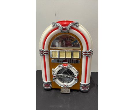Steepletone ‘Classic Rock Mini’ jukebox radio/CD player