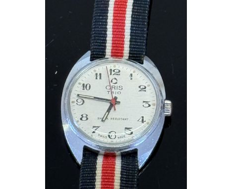 Gents Oris trio mechanical wristwatch 