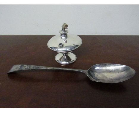 A silver tea caddy spoon, silver oil lamp and Georgian spoon (3), 107g 