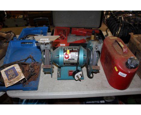 A Clarke metal worker 6" dual wheel bench grinder
