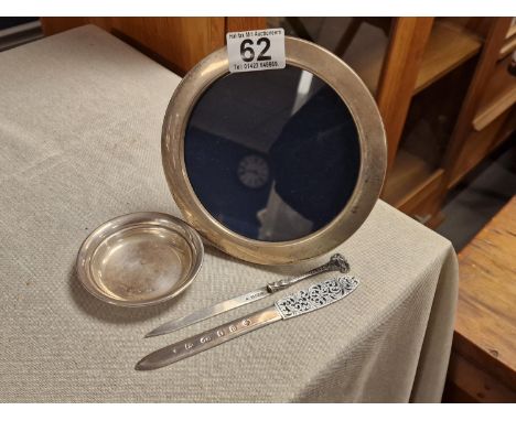 Quartet of Hallmarked Silver Pieces inc a Mirror, Trinket Bowl and Letter Opener etc - 332g combined