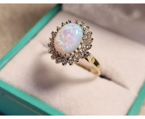 9ct Gold and Opal Dress Ring, size P &amp; 2.7g