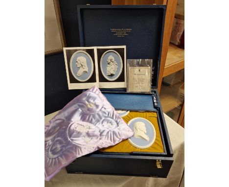 Rare 1973 Wedgwood Limited Editon Three-Drawer Jasperware Portrait Medallions Set (14 pieces) - made in association with the 