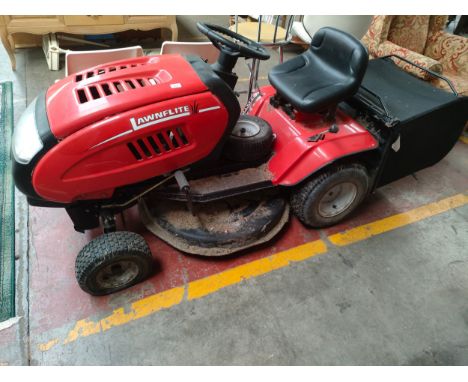 Lawn flite sit on petrol tractor lawn mower 