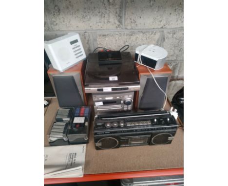 Selection of electricals to include Sony cd hifi , vintage ghetto blaster etc 