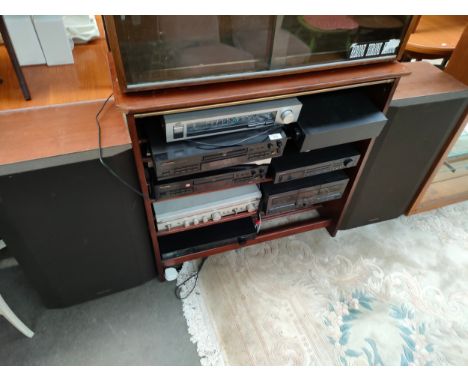 Large selection of cd hifi separates and speakers includes pioneer together with 2 large realistic speakers 