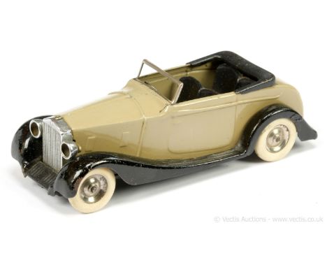Triang Minic 35M / 118M Rolls Royce Tourer - light fawn body, black interior, tonneau &amp; chassis, chrome hubs with white r