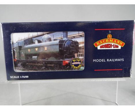 Bachmann Branch Line - an OO gauge pannier tank locomotive, BR black, op no 9735, # 32-202B, appears mint in box