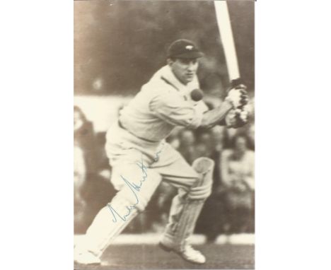 Cricket Len Hutton signed 6x4 black and white photo. Sir Leonard Hutton , 23 June 1916 - 6 September 1990, was an English cri