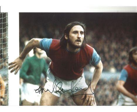 Frank Lampard senior West Ham Signed 12 x 8 inch colour football photo. Good condition. All autographs come with a Certificat