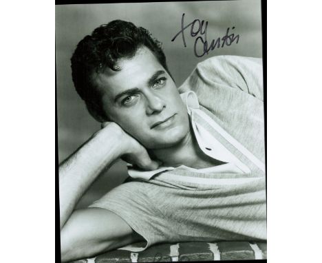 Actor, Tony Curtis signed 10x8 inch black and white photograph. Curtis (June 3, 1925 – September 29, 2010) was an American ac