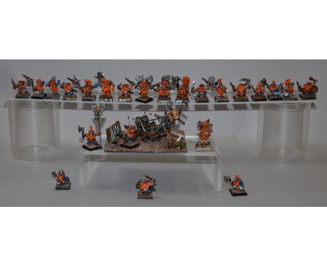 Games Workshop, Warhammer Fantasy: Dwarf axe machine, plus regiment of 20 dwarf slayers. Metal. Professionally painted.  