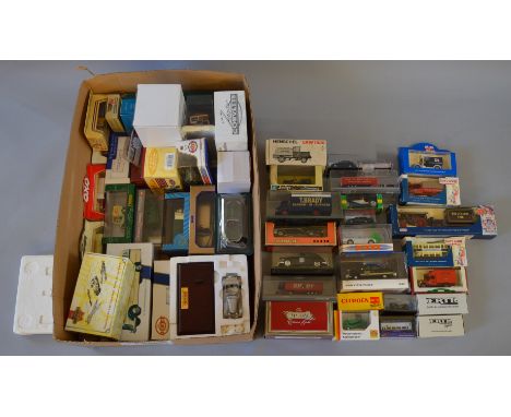 A good quantity of diecast models, mostly boxed,  in a variety of scales by Matchbox, Corgi, Ebbro, Lledo and others. Conditi