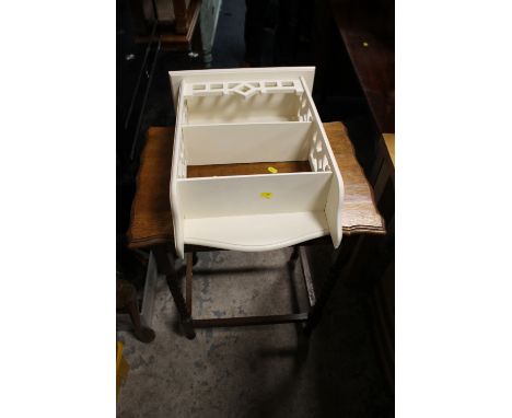 AN OAK BARLEY TWIST OCCASIONAL TABLE AND A PAINTED HANGING SHELF (2)