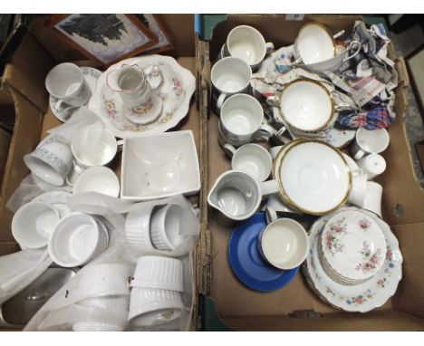 TWO TRAYS OF CERAMICS TO INC MIDWINTER ETC