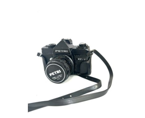petri mf-1 camera and lens, untested