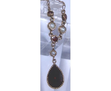 9ct gold garnet and pearl vintage style chain
