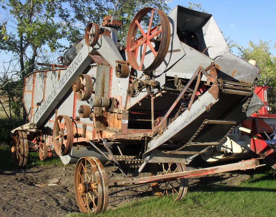 McCormickDeering 22inch Threshing Machine, 38 inch sep, cyl speed 1050
