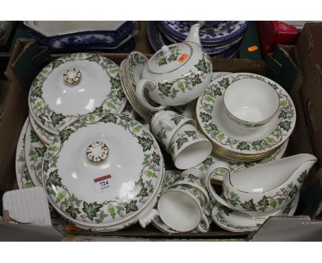 A Wedgwood Santa Clara pattern part tea and dinner service 