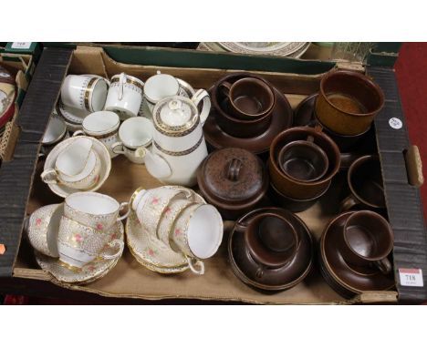 A box of ceramics, to include a 1970s brown glazed stoneware part tea and coffee service, a Grimwades Atlas China part coffee