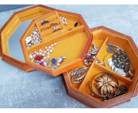 9ct gold and silver ring, silver 3 stone ring and costume jewellery contained in a wooden jewellery box