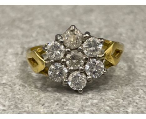 Ladies 18ct gold Diamond cluster ring. Approx .75cts size K 3.9g