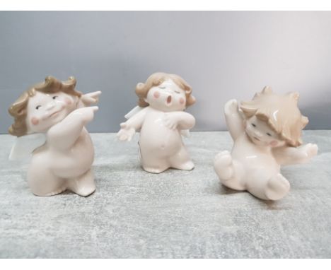 The Nao cherubs in different poses.