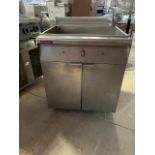 (NEW) Gas pasta cooker made of stainless steel. Fully sanitary large capacity tub. Brand Name: DELT