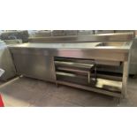 (NEW) Stainless steel furniture with sink and shelf Brand: AI Model: AI2.65X68X70 (Functional equip