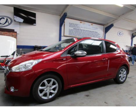 Make &amp; Model: Peugeot 208 Style VTI Sp EdDate of Reg: FV64 DTXColour: Redcc: 1199MoT: 10-07-2022Fuel Type: PETROLMileage: