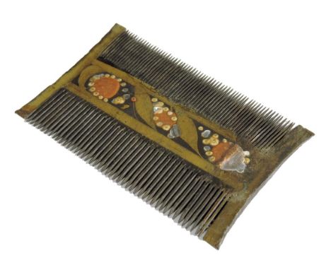  A rare 17th century horn comb, with painted and parcel gilt decoration, 10.2cm wide.