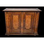 Halbschrank 19. Jahrhundert Renaissance Stil ca. 155cm breit