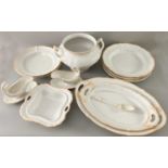 KPM Krister Porzellan Manufaktur, 12 große Serviceteile, darunter Terrine, Sauciere und Schalen