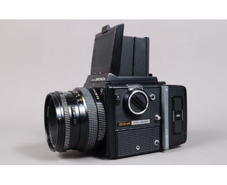 A Zenza Bronica SQ-A Camera, serial no 1220285, shutter working, body G, some scratches to top of waist level view finder, wi