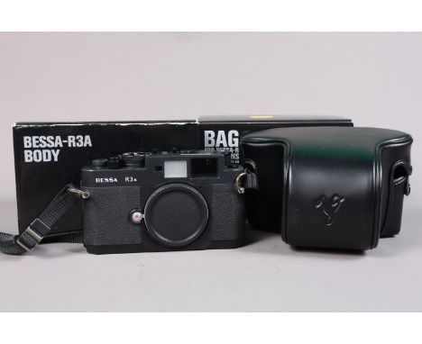 A Voigtländer Bessa R3A Camera Body,  serial no 0001812, shutter working, meter responsive, viewfinder clear, body VG, with b