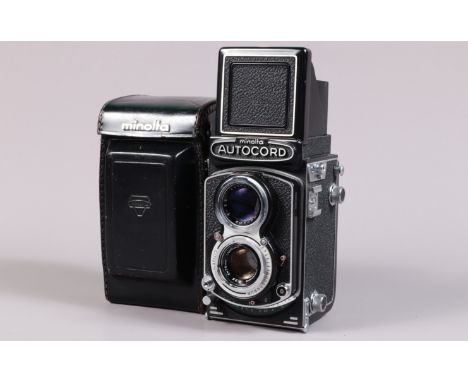 A Minolta Autocord TLR Camera, serial no 430124, body VG, Citizen-MVL shutter working, Minolta Rokkor 75mm f/3.5 lens G, with