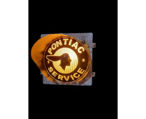 Original, vintage traffic light with Pontiac Service theme. The traffic light is in fair visual condition, but works very wel
