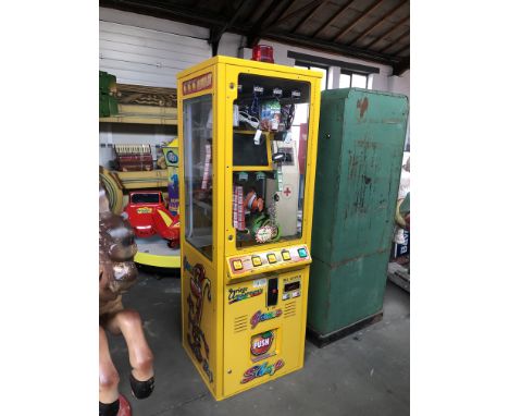Tourvision S.A., model Shop Games 300, ticket/prize redemption game in unrestored condition. Size: 210 x 75 x 75 cm. Conditio