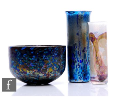 A&nbsp;Michael, Elizabeth and Timothy Harris for Isle of Wight&nbsp;studio glass bowl, of high sided circular form, decorated