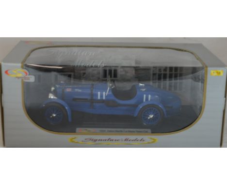 Signature 1/18 scale model 1934 Aston Ma rtin Le Mans team car