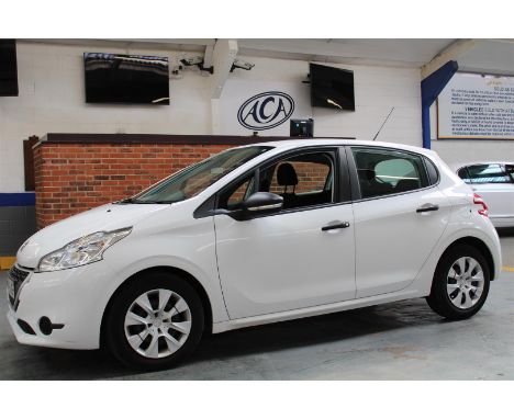 Make &amp; Model: Peugeot 208 AccessDate of Reg: PN64 HJEColour: Whitecc: 1000MoT: 31-08-2022Fuel Type: PETROLMileage: 54kTra