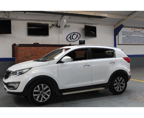 Make &amp; Model: Kia Sportage White Edit-N ISGDate of Reg: AF15 ENVColour: Whitecc: 1685MoT: 26-03-2023Fuel Type: DIESELMile