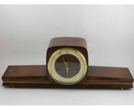 An Art Deco style mantle clock. 
