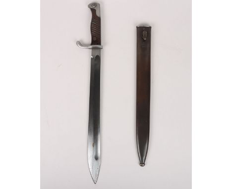 WW1 German Mauser 98/05 Bayonet, with two piece wooden grips, steel pommel and cross guard. Housed in its steel scabbard. Swo