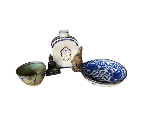 Group of Oriental porcelain wares including a Chinese export caddy, small Chen Long style dish, further tea bowl and small me