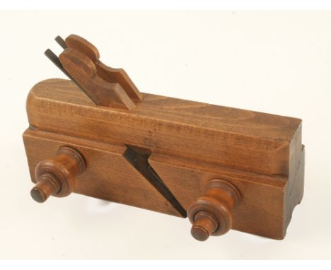 A little used beech stick and rebate plane by SANDUSKY Tool Co Ohio G++